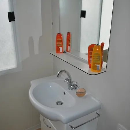 Mobile Homes Camp Brione Ferienpark 3*